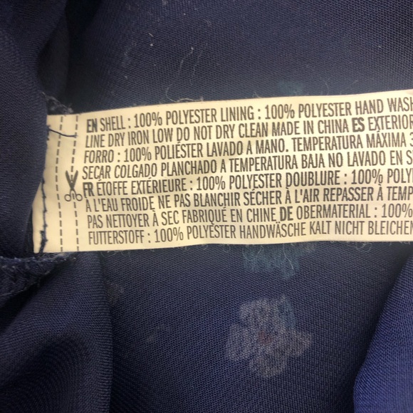 FOREVER 21 FLORAL SLEEVELESS RUFFLED NECK LINE IN SIZE MEDIUM - Picture 7 of 7